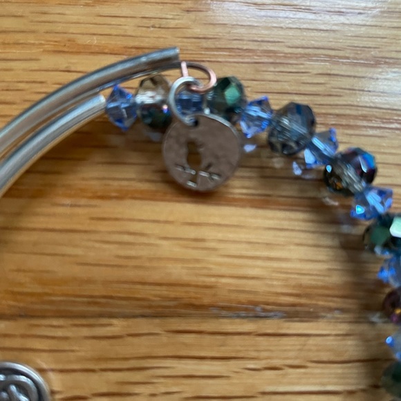 Bead bracelet - Picture 2 of 3